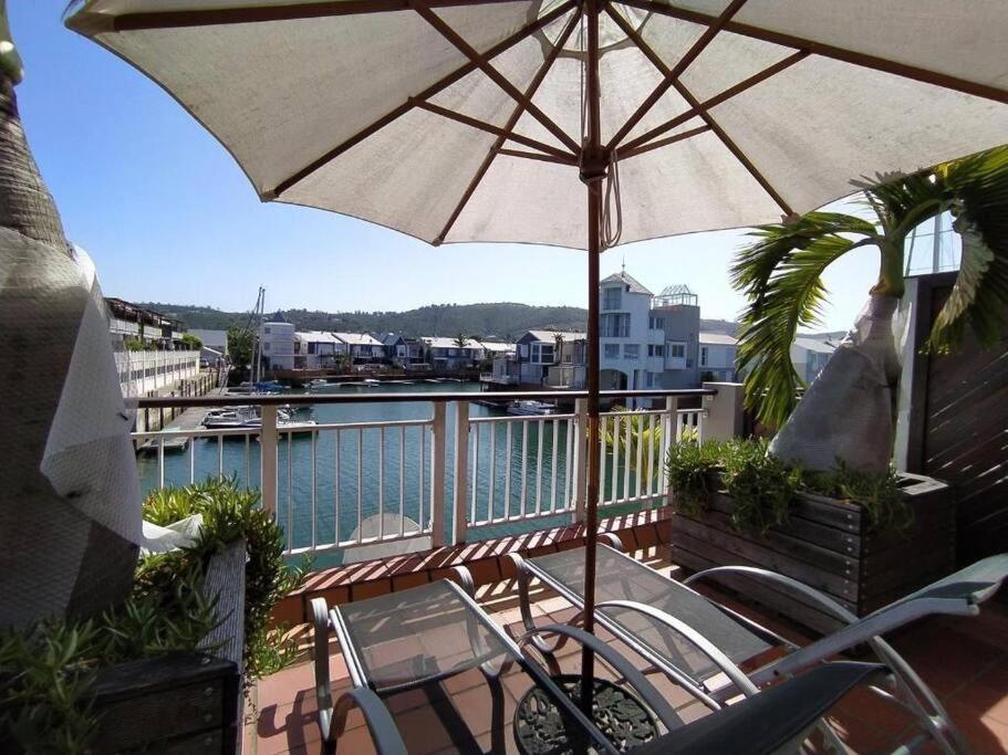 Waterfront - 1 South Quay Lovely Two Bed On Water Книсна Екстер'єр фото